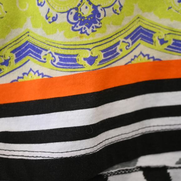 Etro Milano T-Shirt Size 40 US 4 Multi Zebra Paisley Short Sleeve Graphic Tee - Picture 5 of 6